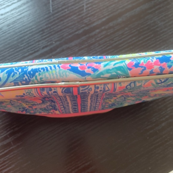 Beautiful Lilly Pulitzer laptop/ipad sleeve - Picture 6 of 6